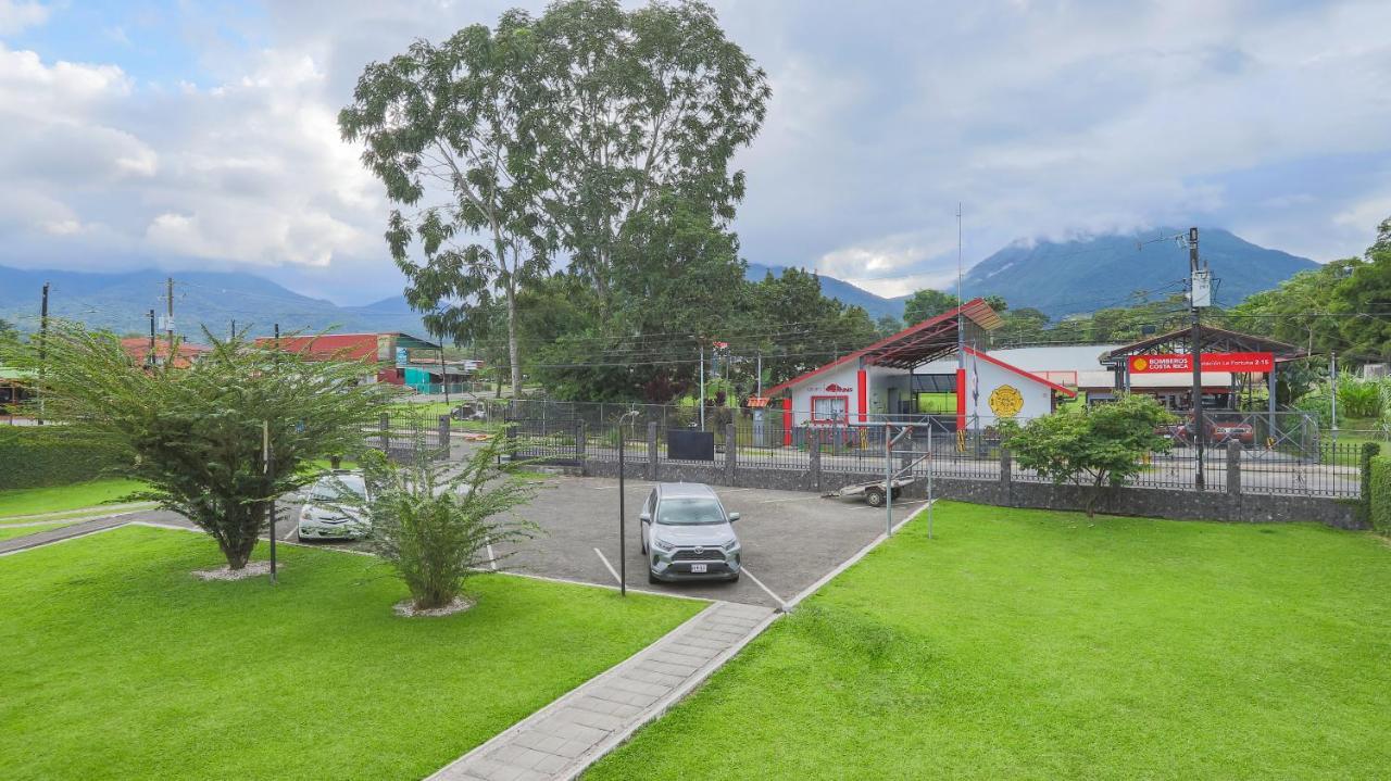 Condo'S Vista Al Volcan La Fortuna Exterior photo